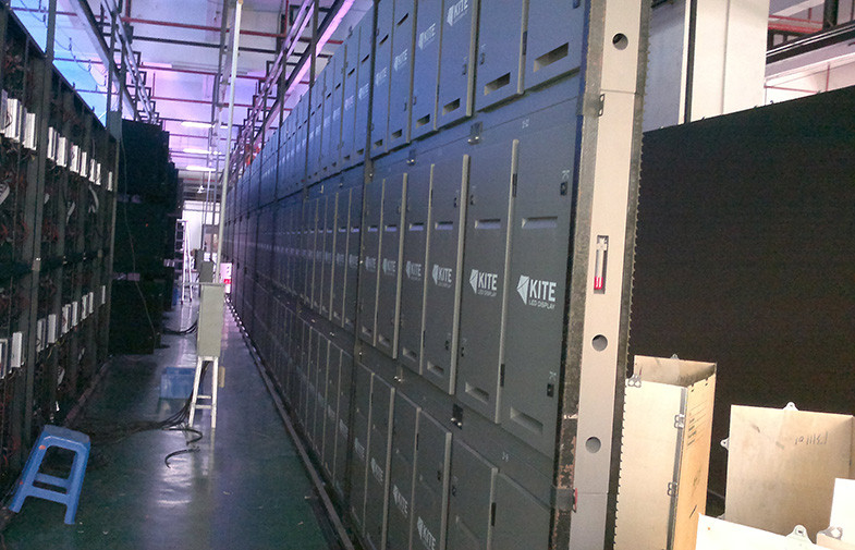 SHENZHEN YUCHIP LIGHTING CO., LTD linha de produção do fabricante
