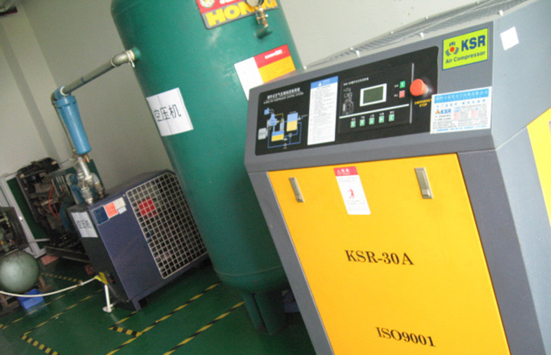 SHENZHEN YUCHIP LIGHTING CO., LTD linha de produção do fabricante